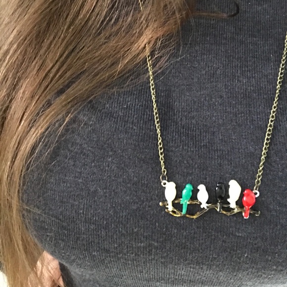 NEW💙💎BIRDS ON BRANCH NECKLACE💎💙BEAUTIFUL COLOR - Picture 4 of 8